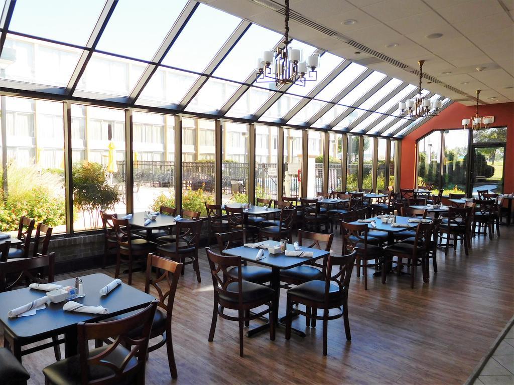 Wyndham Garden Гринсборо Экстерьер фото